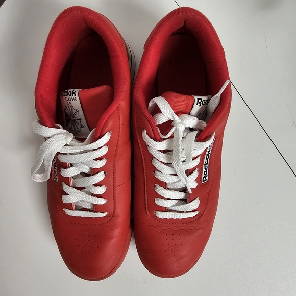 Vintage Red Reeboks - Picture 4 of 8